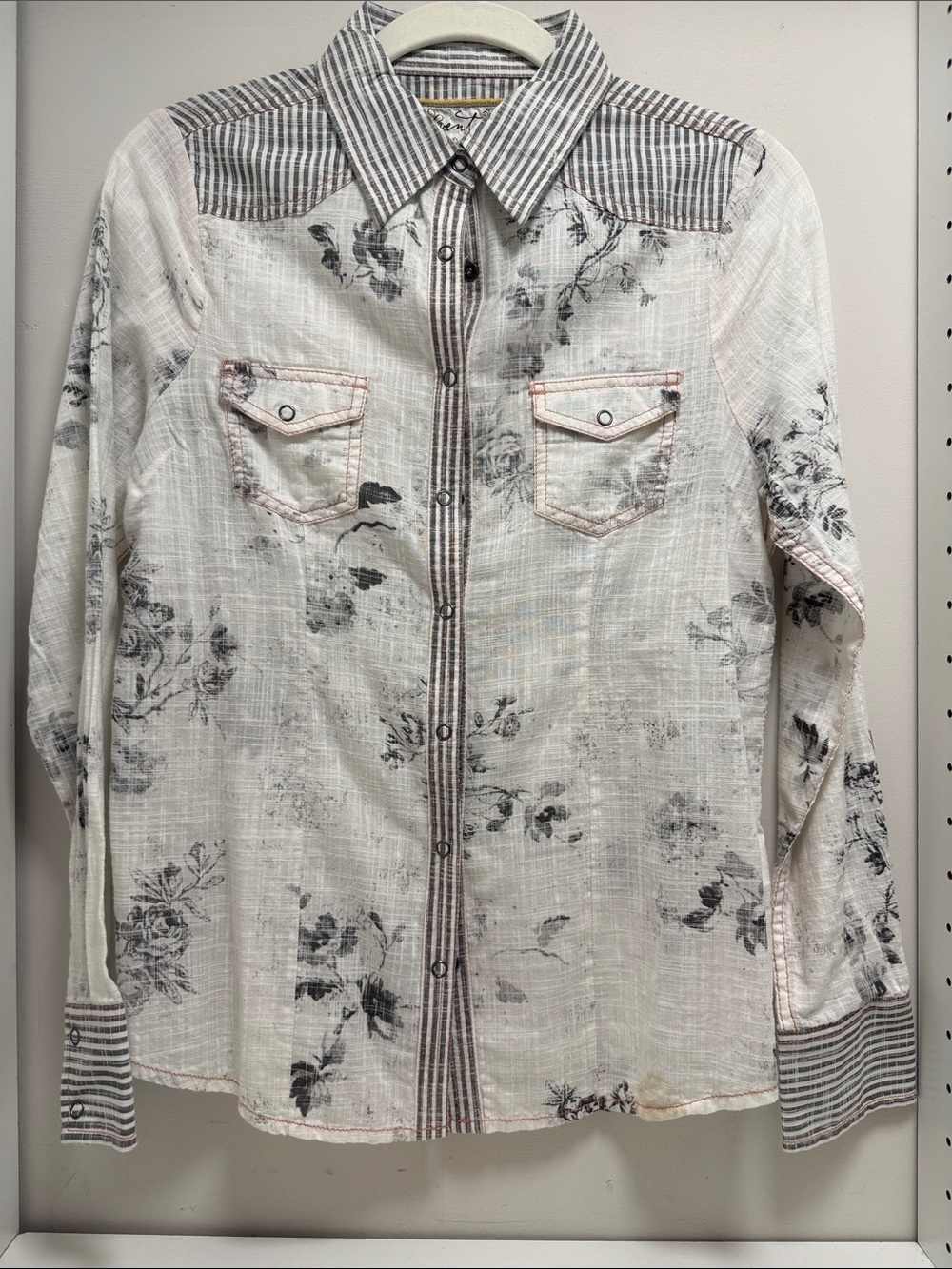 Aventura Women's Floral Button-Down Shirt - White & Gray NWT sz s